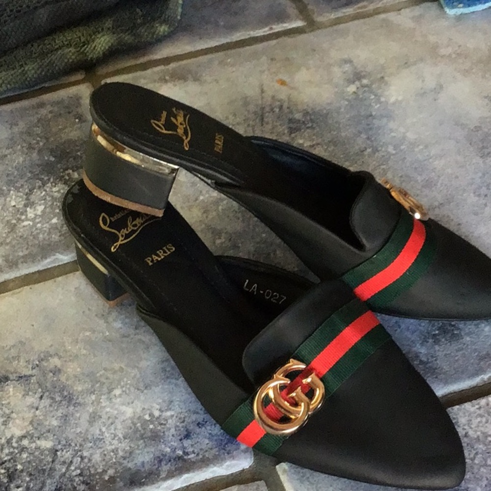 Black Leather Women's Shoes with Gold Accent
